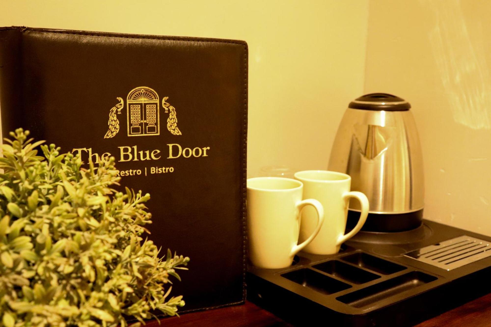 Отель Blue Door Бунди Экстерьер фото